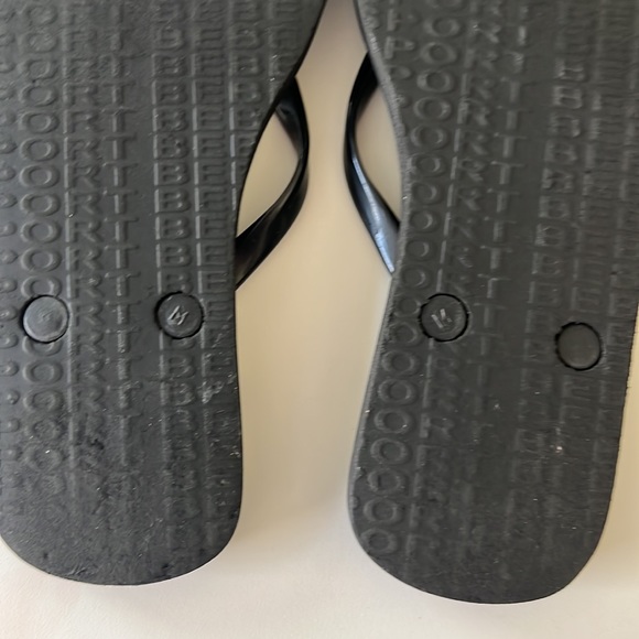 Bebe Sport Black Flip-flops, rhinestone logo perfect no missing stones, size 9 - Picture 6 of 7